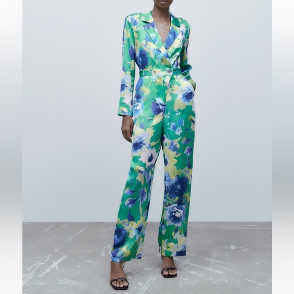 Zara Pants - NWT ZARA FLORAL PRINT JUMPSUIT MULTICOLOURED, SIZE Small
